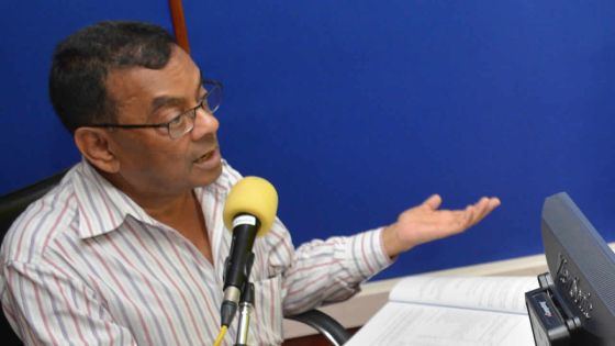 Dans une interview au Défi Plus :  Ivan Collendavelloo traite Navin Ramgoolam de «vieillard»