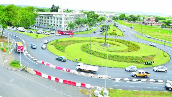 Rond-point de Phœnix: manque de policiers aux heures de pointe