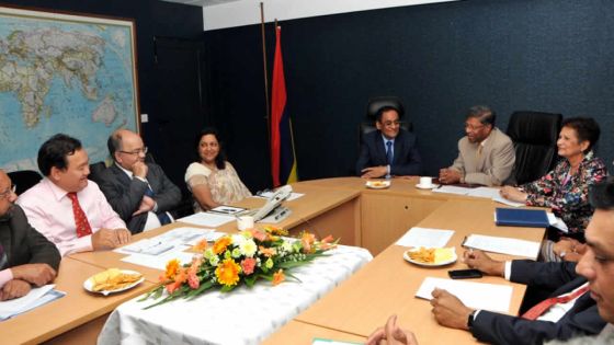 La diplomatie économique: le salut du redécollage ?