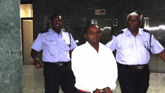 Sept ans de prison pour avoir brûlé vif son père