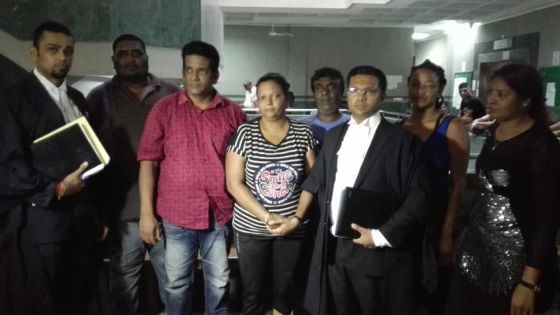 [Vidéo] Marchands ambulants : six nouvelles arrestations pour «rassemblement illégal»