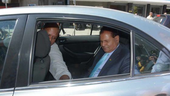 Raj Dayal en liberté conditionnelle