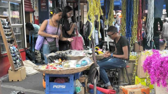 [Défi Plus] Marchands ambulants à Port-Louis : Rs 50 millions de recettes par mois