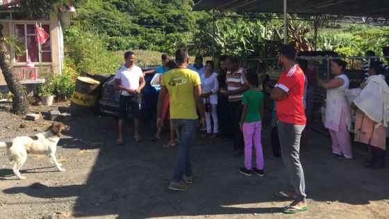 Double meurtre de Camp-de-Masque-Pavé : le suspect retourne chez les Rughoobin sous les insultes