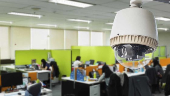 Surveillance au travail: quand ‘big brother’ est à l’œuvre