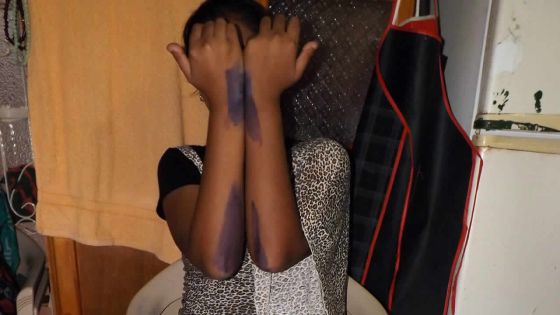 Agression alléguée: tabassée par un policier, elle veut rencontrer le CP