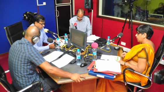 [Radio Plus] 9-Year-Schooling : réécoutez le face-à-face entre Leela Devi Dookun-Luchoomun et Steven Obeegadoo