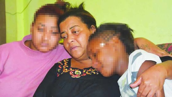 Elle voulait quitter son compagnon violent: il l’asperge de soude caustique