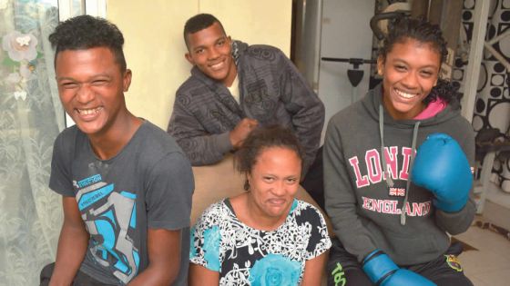 Anaëlle Coret kickboxeuse: « je suis née pour cogner sur un ring »