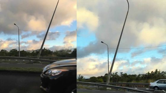 Un pylône penche dangereusement