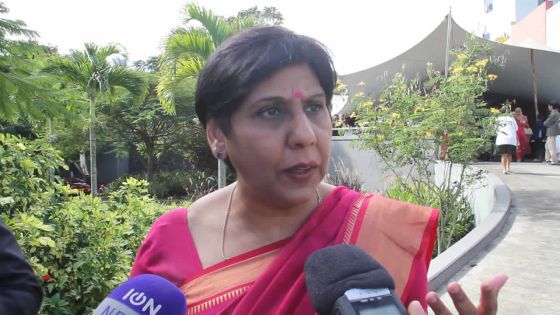Leela Devi Dookun-Luchoomun aux lauréats : «Vous pouvez aussi servir le pays à distance grâce à la technologie»