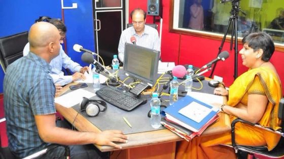 9-Year-Schooling : temps forts du face-à-face entre Leela Devi Dookun-Luchoomun et Steven Obeegadoo