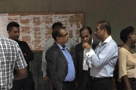 Procès de Navin Ramgoolam : présence des membres du PTr en Cour en guise de soutien à leur leader