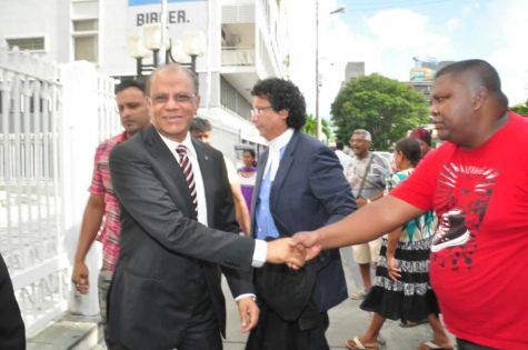 Affaire Roches-Noires : Ramgoolam, Jokhoo et Sooroojebally plaident non coupable