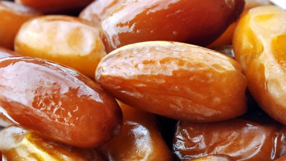 Une cargaison de 50 tonnes de dattes acheminées vers Maurice