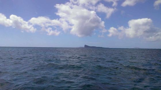 Coin-de-Mire : quatre touristes et leur moniteur de plongée portés disparus