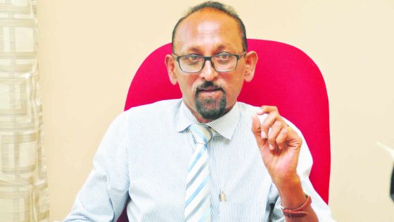 Soondress Sawmynaden: «Le ministère de l’éducation vit dans une tour d’ivoire»