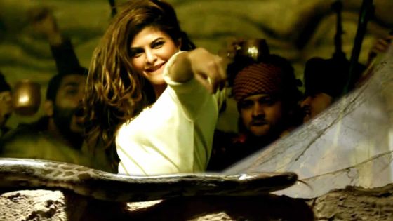 Jacqueline Fernandez tourne avec de vrais pythons