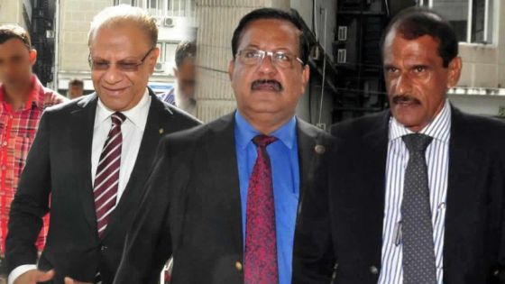 Affaire Roches-Noires: intérêt accru de la défense pour les échanges téléphoniques