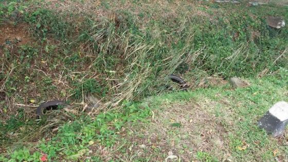 Le stade Anjalay, un joyau enfermé dans un écrin… d’ordures