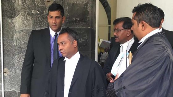 GRSE : les quatre victimes étaient en vie sous le bateau durant 5 minutes, selon l’inspecteur Nazeerally