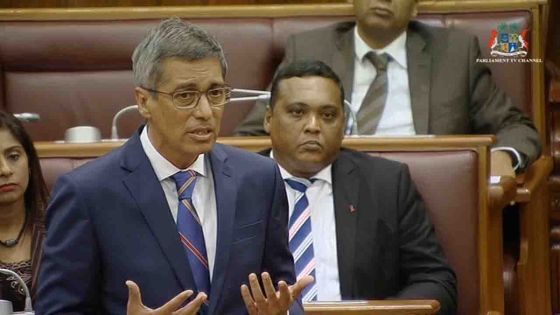 Projet de loi sur la réforme électorale : «Un political hara-kiri», affirme Xavier-Luc Duval