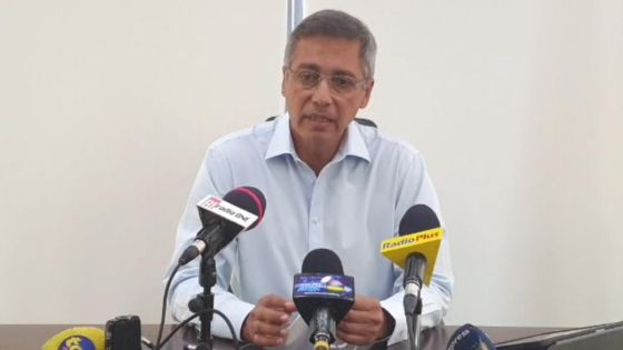 Suivez en direct la conférence de presse du leader de l’opposition, Xavier-Luc Duval