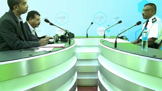 Les services offerts par les sapeurs-pompiers. En studio Dorsamy Ayacoutee, Assistant Chief Fire Officer