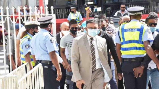 Private Prosecution : Yogida Sawmynaden est arrivé au tribunal de Port-Louis