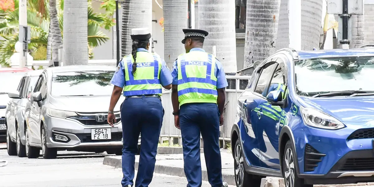 Des policiers déployés sur nos routes pour assurer la sécurité de tous.
