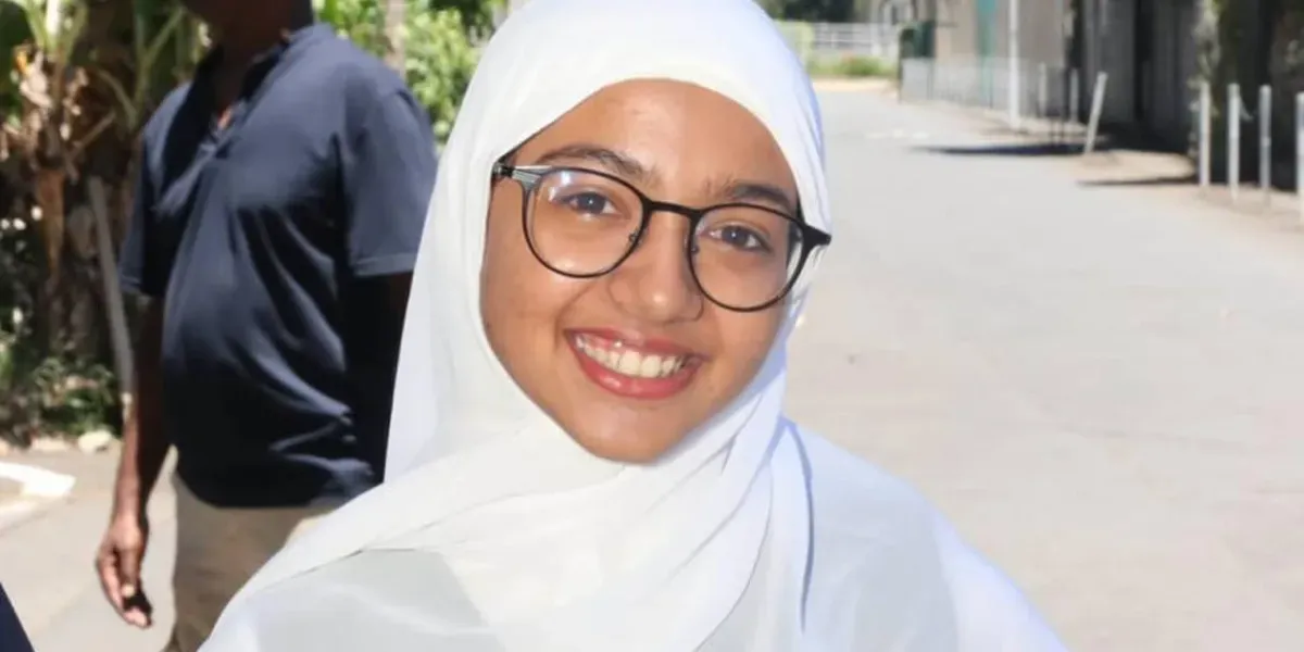 Arrivée des lauréats du Queen Elizabeth College