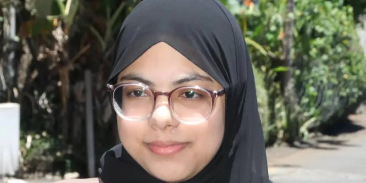 Arrivée des lauréats du Queen Elizabeth College