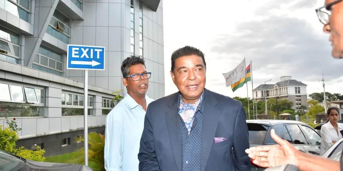 [En Images] Opération de la FCC à Goodlands  Poum Luchoo interpellé