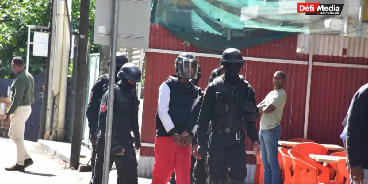 [En images] Meurtre de Gino Bodha : l'exercice de reconstitution des faits s'est poursuivi à Grand-Baie