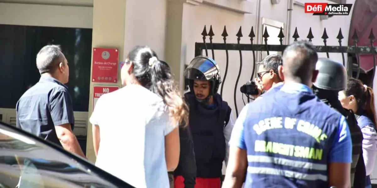 [En images] Meurtre de Gino Bodha : l'exercice de reconstitution des faits s'est poursuivi à Grand-Baie