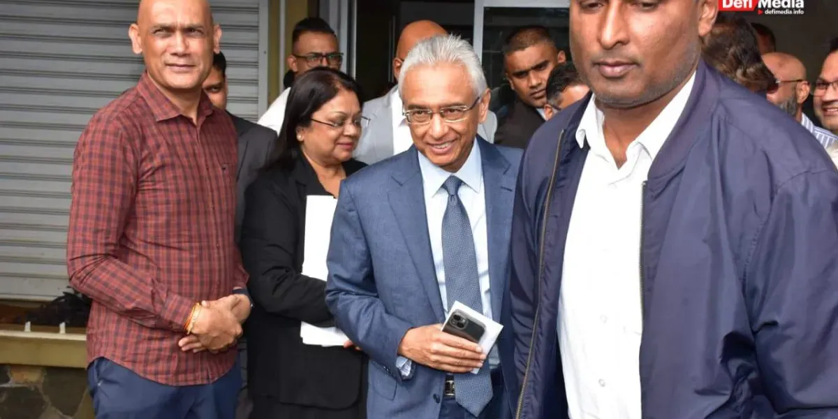 [En images] Pravind Jugnauth au tribunal de Pamplemousses