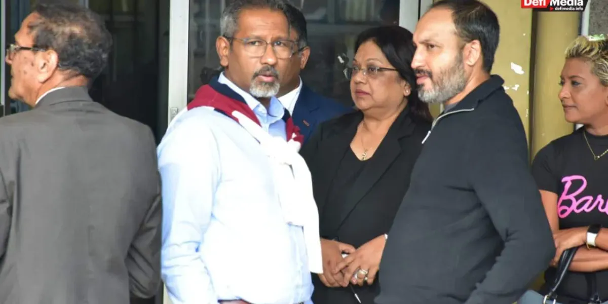 [En images] Pravind Jugnauth au tribunal de Pamplemousses