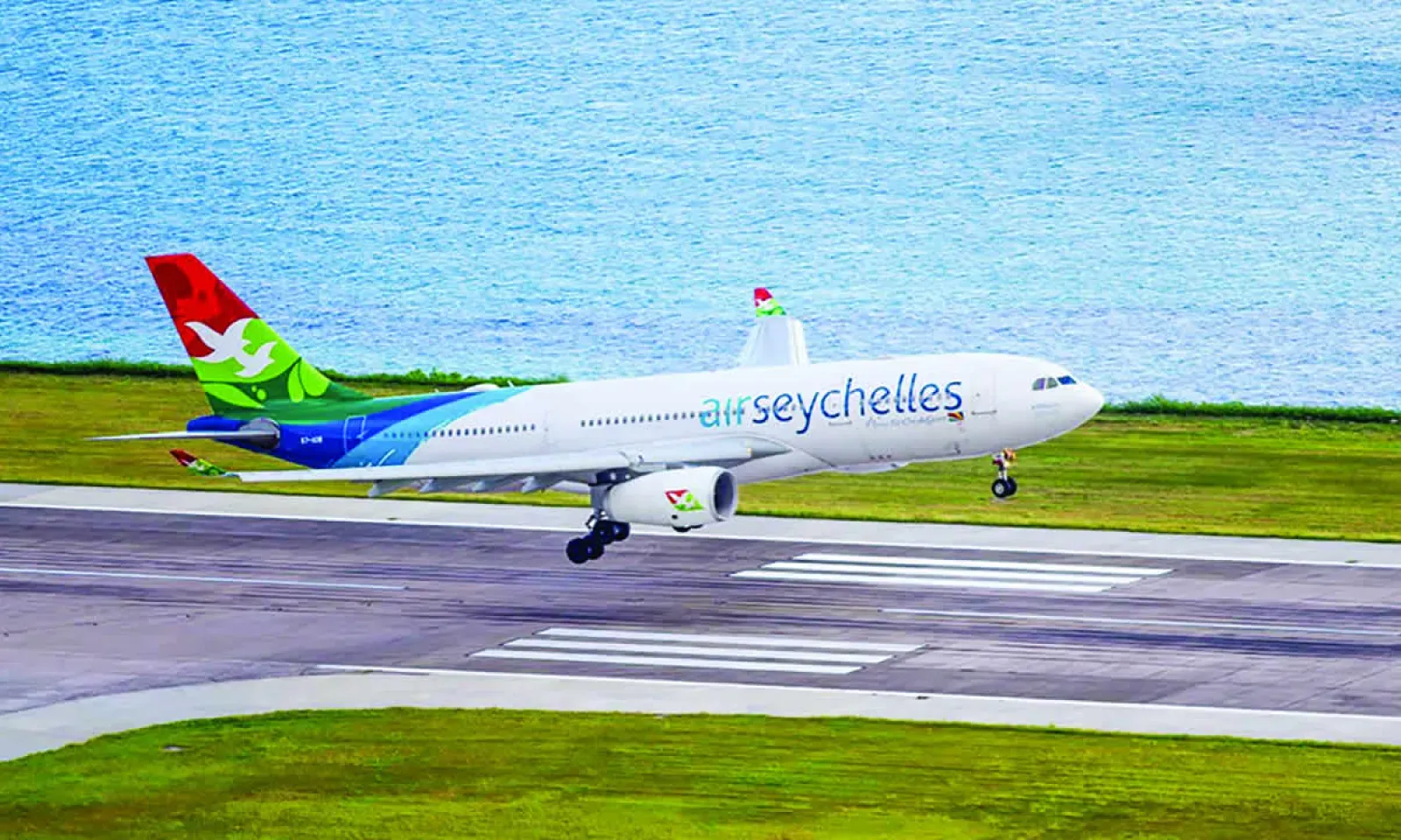 010618_air_seychelles.jpg