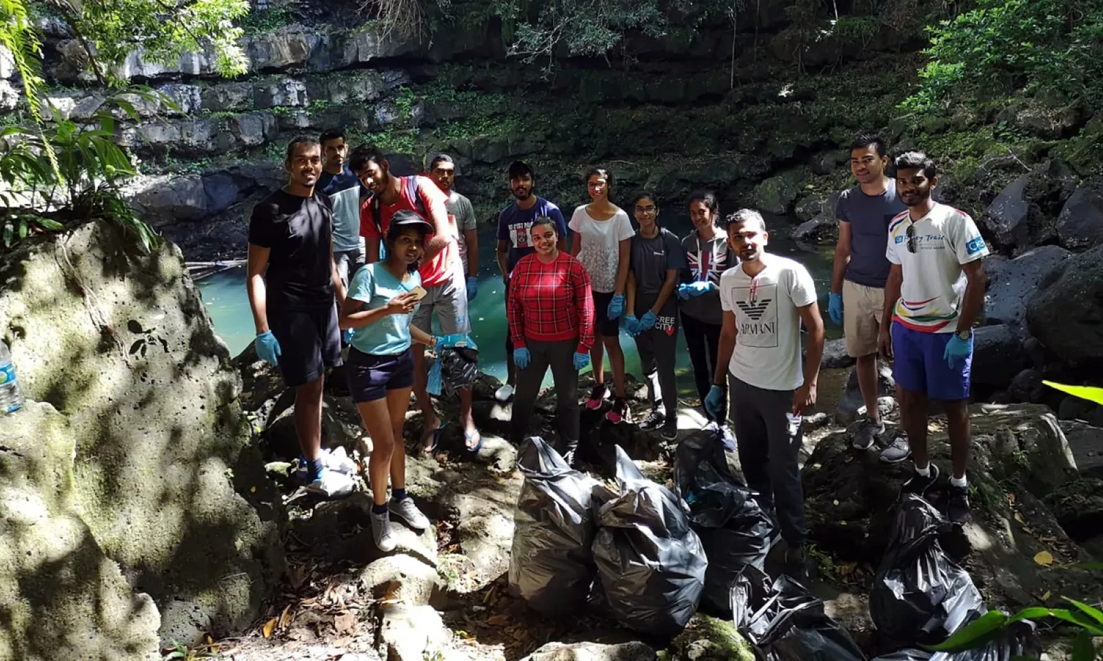 Clean Up Campaign d’Eco Youth à Eau Bleue