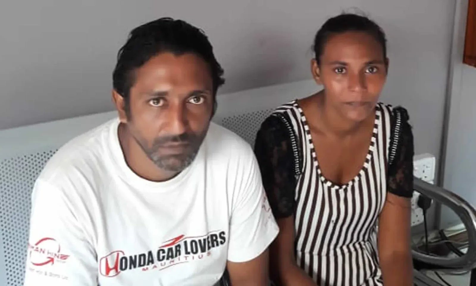 Naushad et Bibi Shaheen.