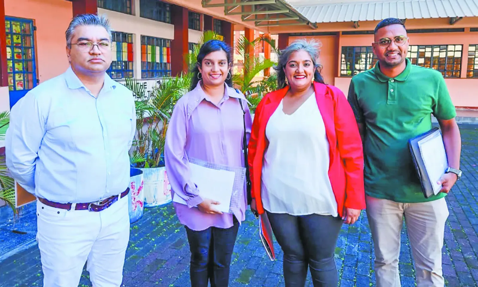 Les quatre candidats de l’Alliance du Changement au Ward 2 : le Dr Vicky Naga, Jasmine Denmamode, Harsha Beeharry et Randy Manikon.