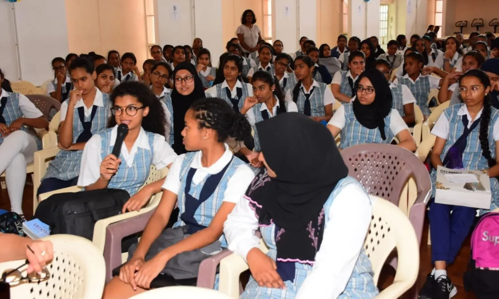 Les élèves pendant la session de questions et réponses.