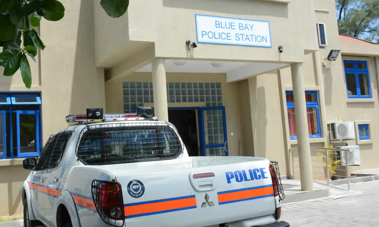 police blue bay