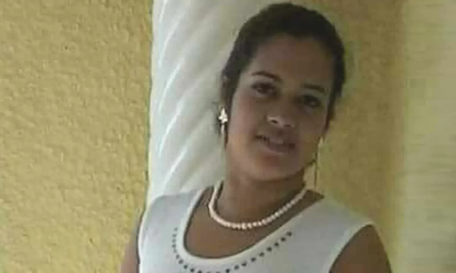 Ci-dessus, Marie-Catherine Malepa. Ci-contre, les différents produits de l’entreprise.