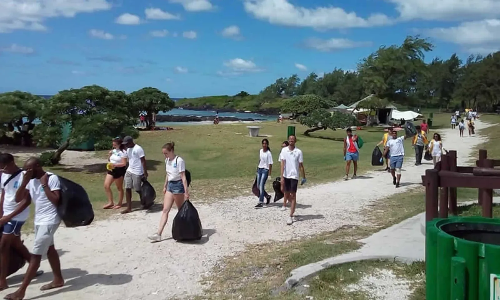 Les détritus ont été expédiés à l’Ong Mission Verte aux fins de recyclage.