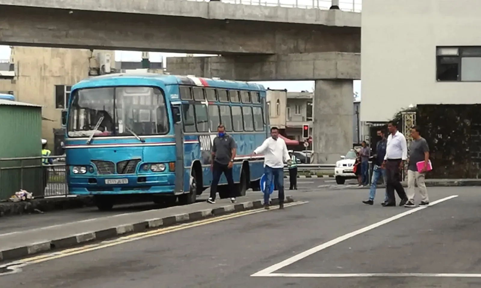 Le chauffeur Rishi lors de la reconstitution des faits, jeudi.