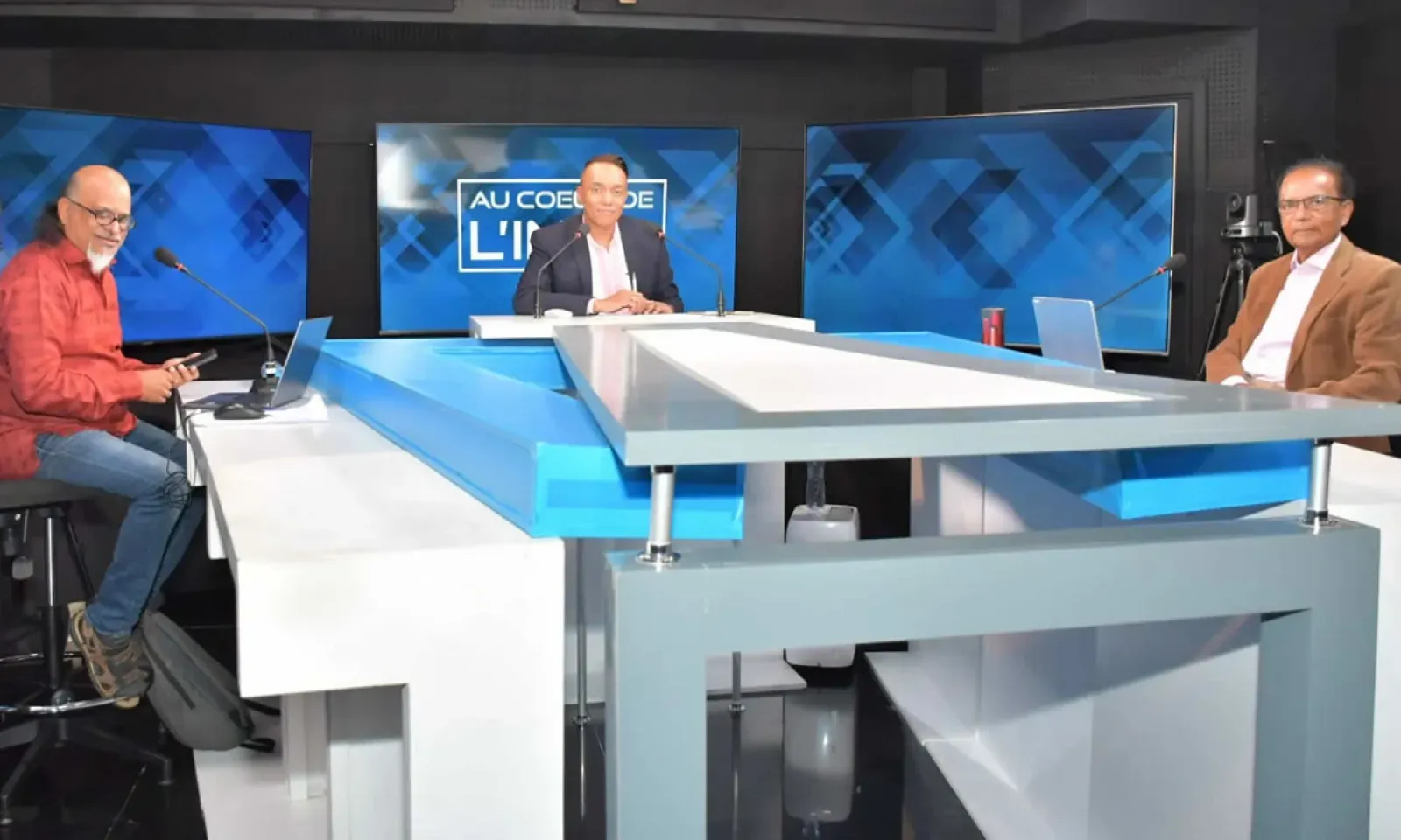 Jean Luc Emile a reçu Ashok Subron et Milan Meetarbhan notamment  sur le plateau d’Au Coeur de l’Info hier.