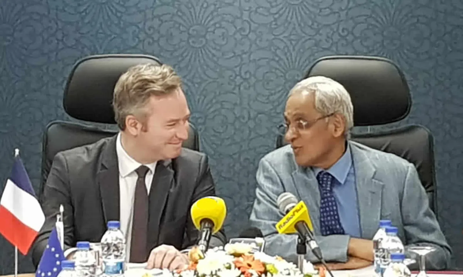 Signature d’accords