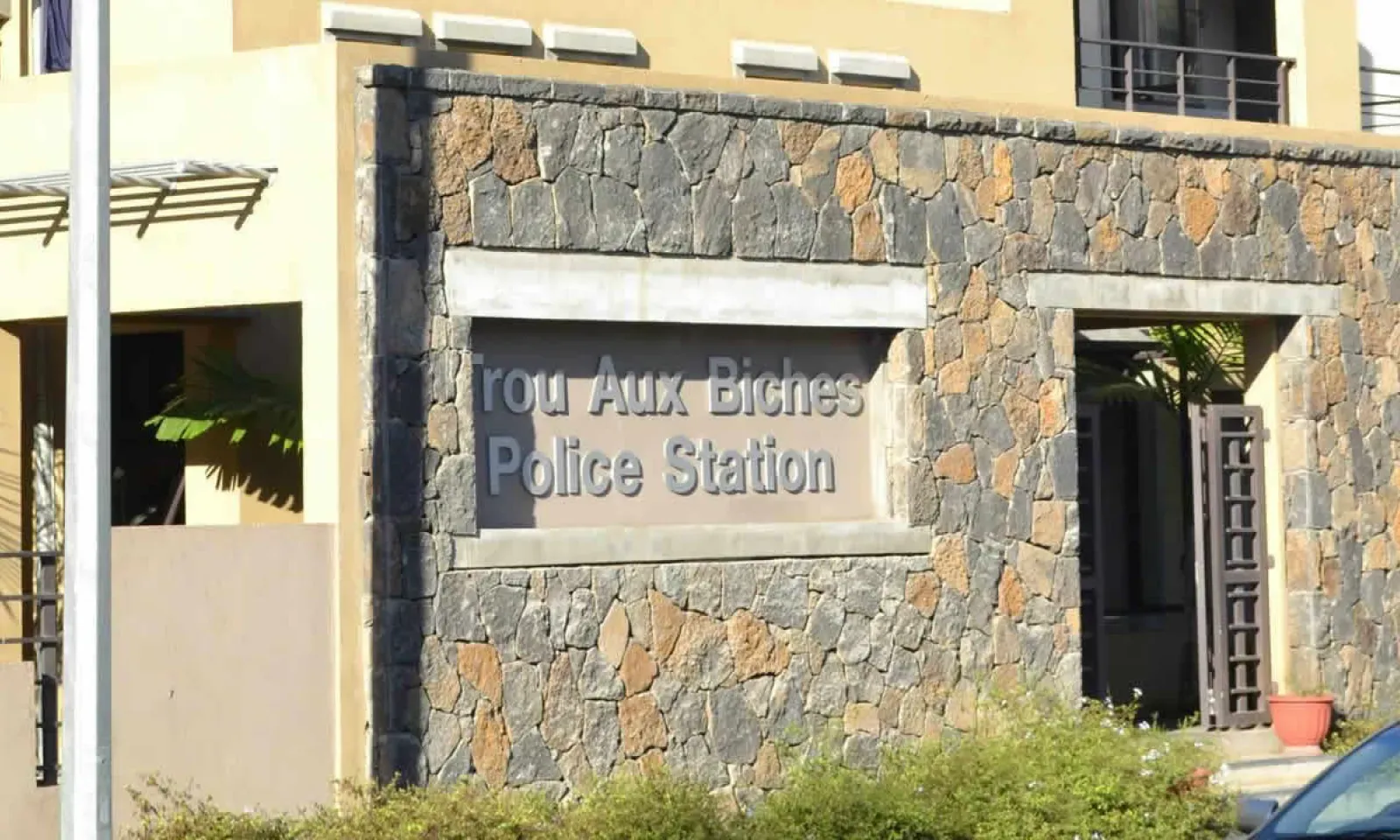 police de trou aux biches