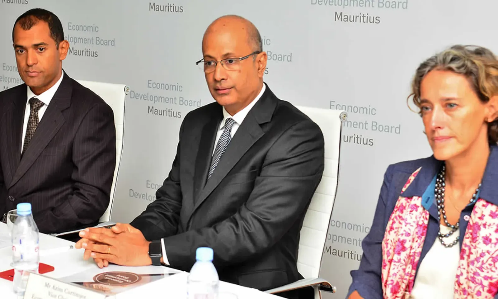 Charles Cartier, Azim Currimjee et Dr Alexandra Henrion Caude.